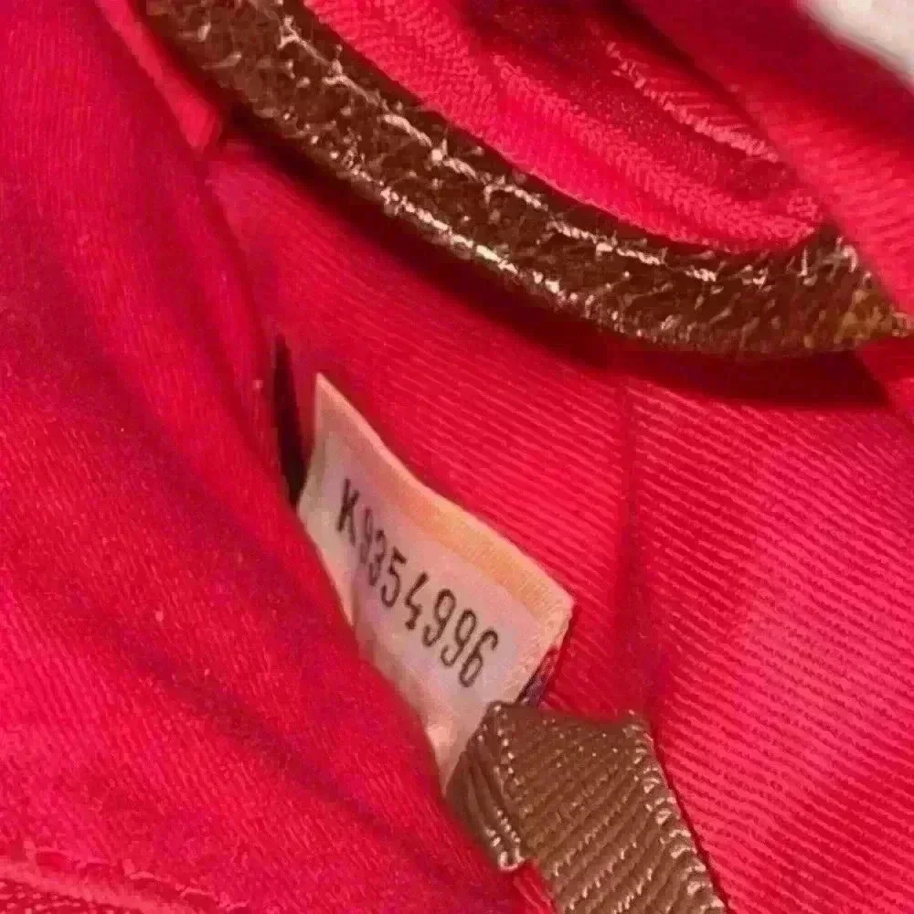 Dooney & Bourke size one